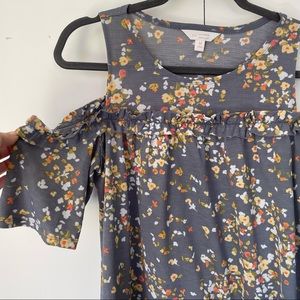 SOLD! LC Lauren Conrad Cold Shoulder Top Medium